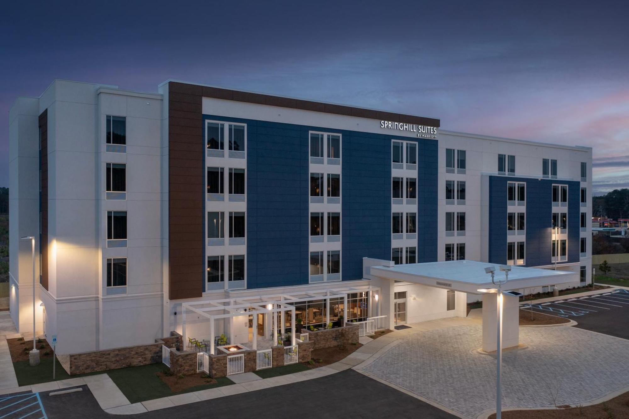 Springhill Suites By Marriott Fayetteville I-95 Exterior photo